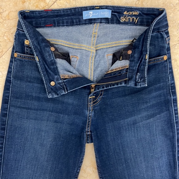 7 FOR ALL MANKIND - Picture 3 of 9